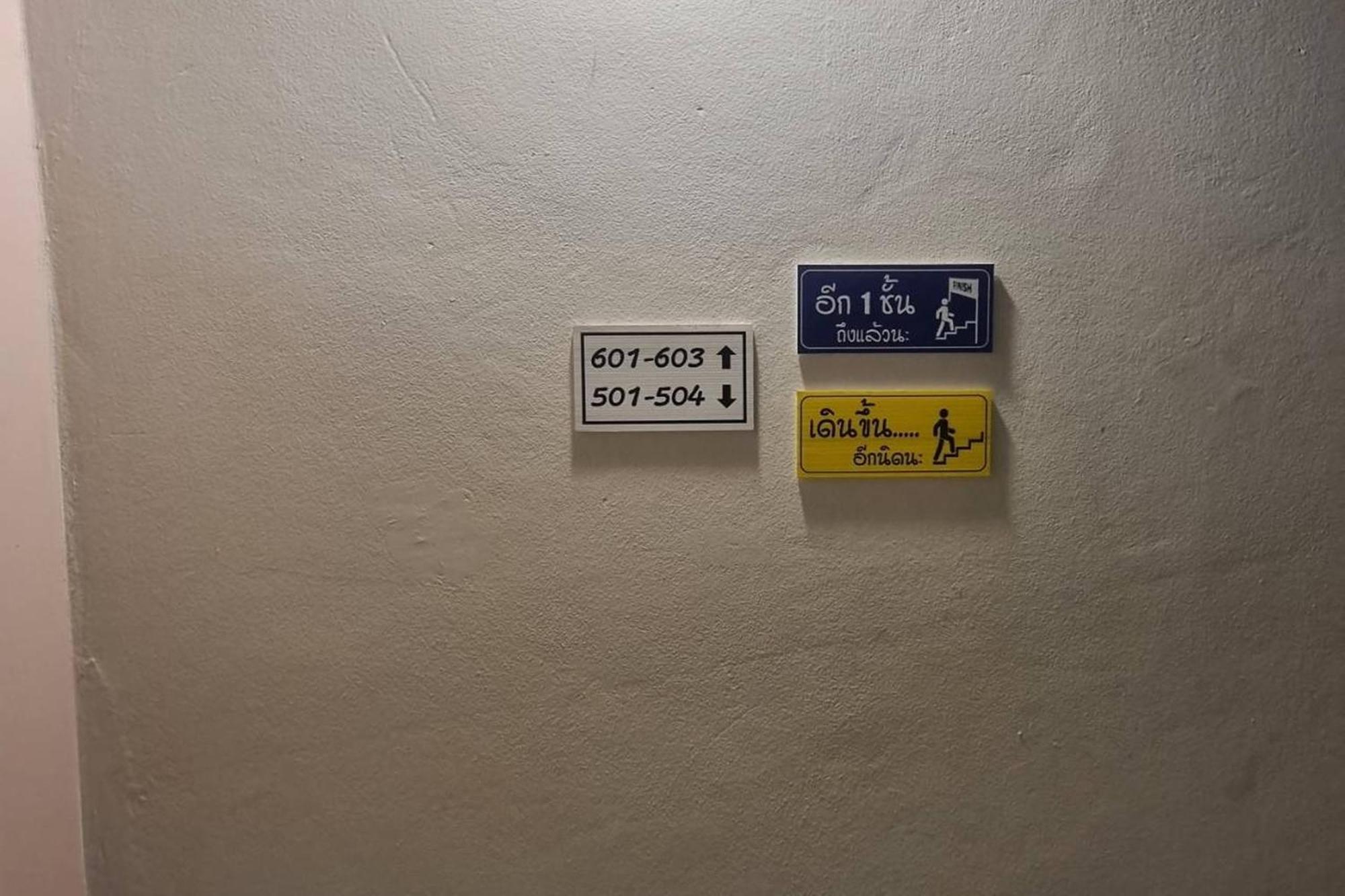 Bnb98 Silom Hotel Bangkok Exterior foto