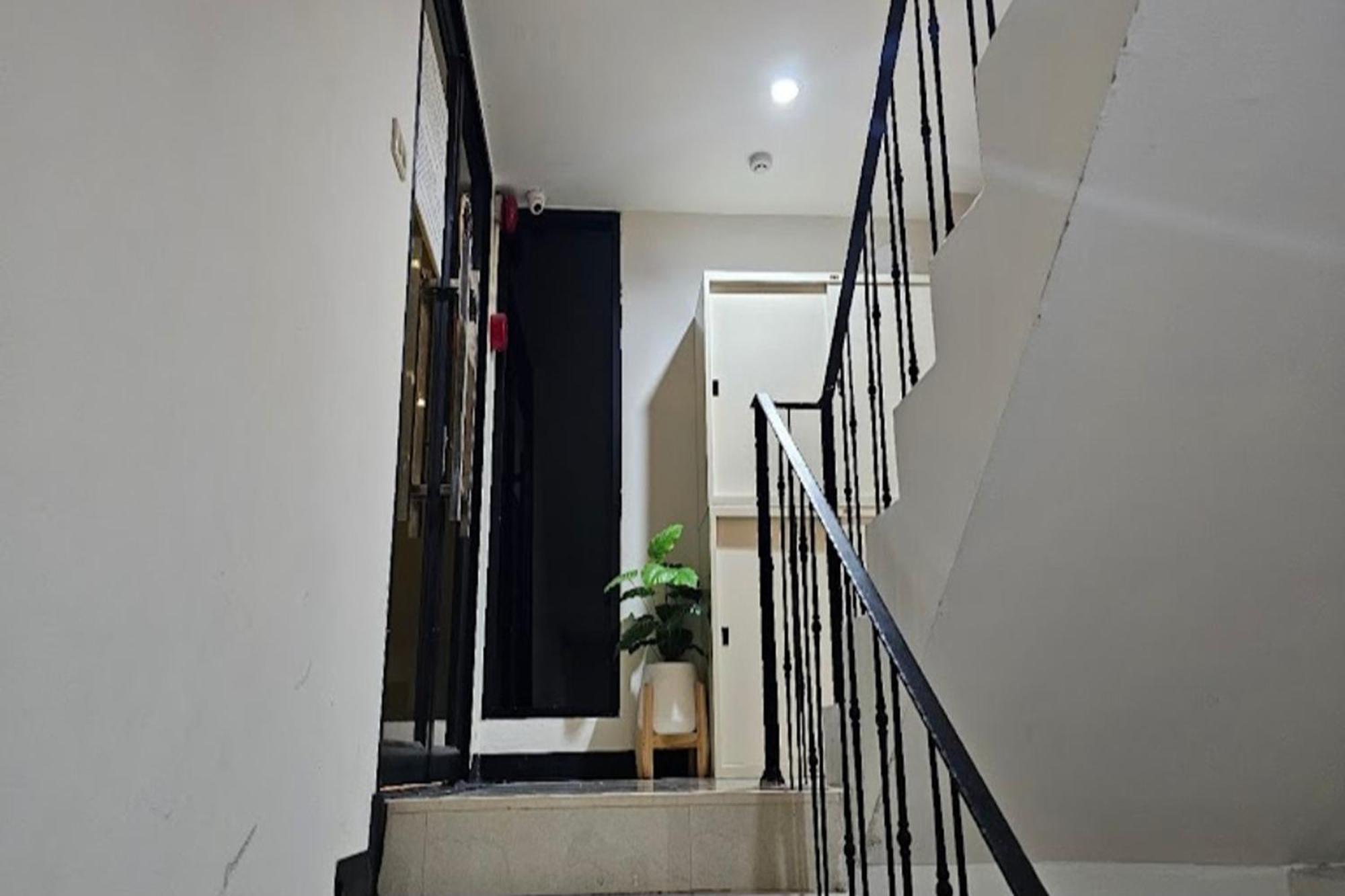 Bnb98 Silom Hotel Bangkok Exterior foto