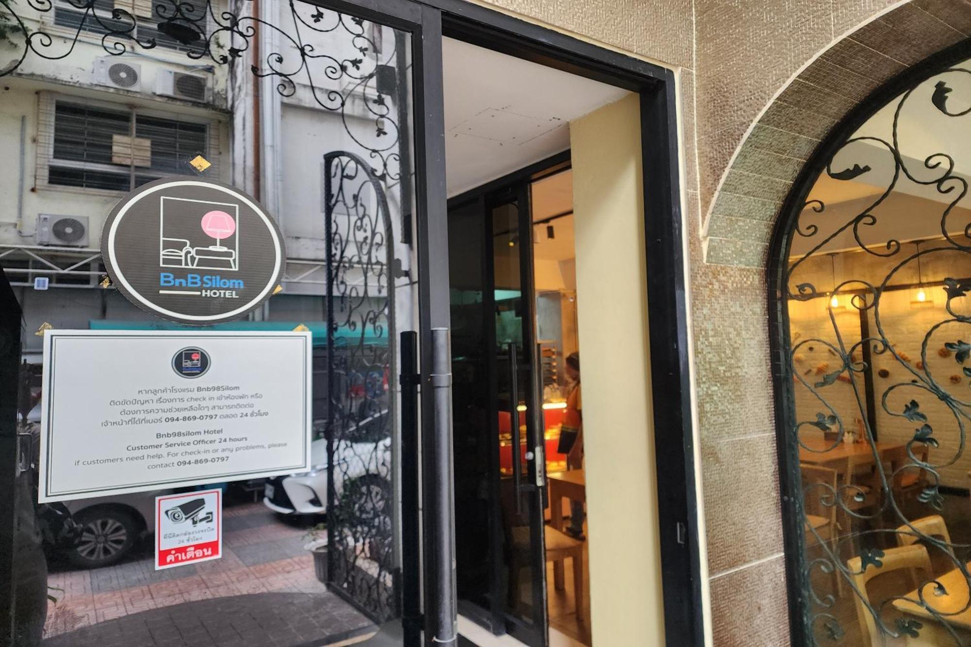 Bnb98 Silom Hotel Bangkok Exterior foto
