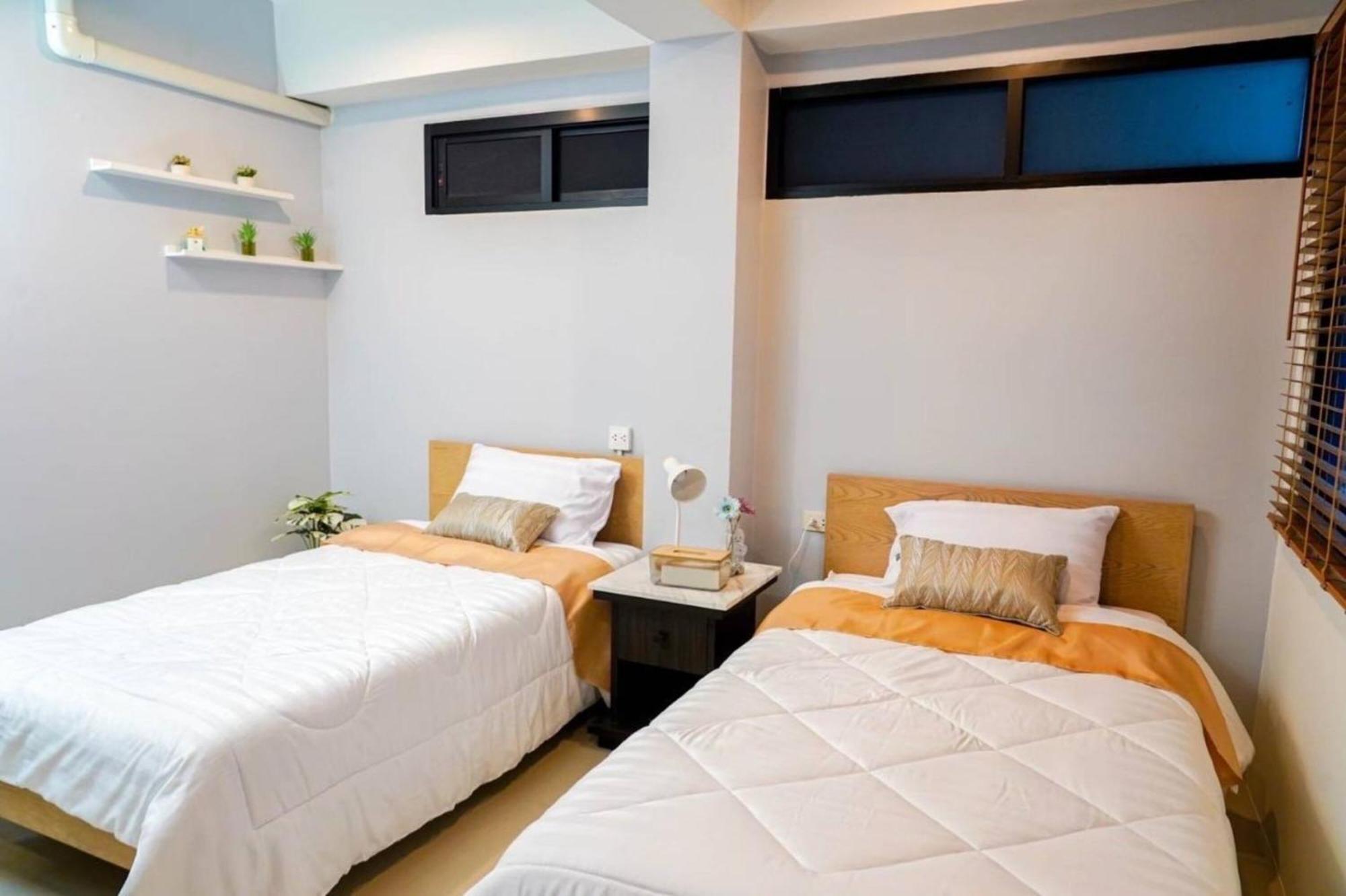 Bnb98 Silom Hotel Bangkok Exterior foto