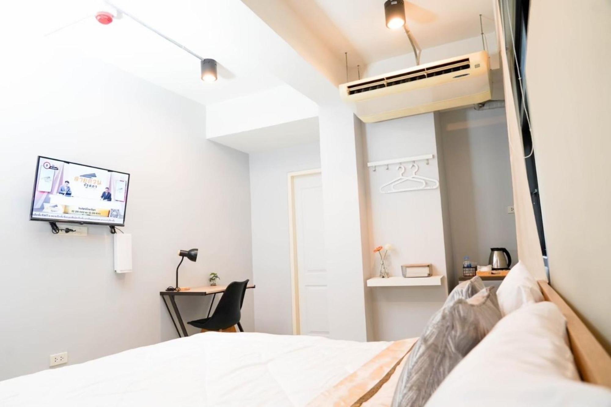 Bnb98 Silom Hotel Bangkok Exterior foto